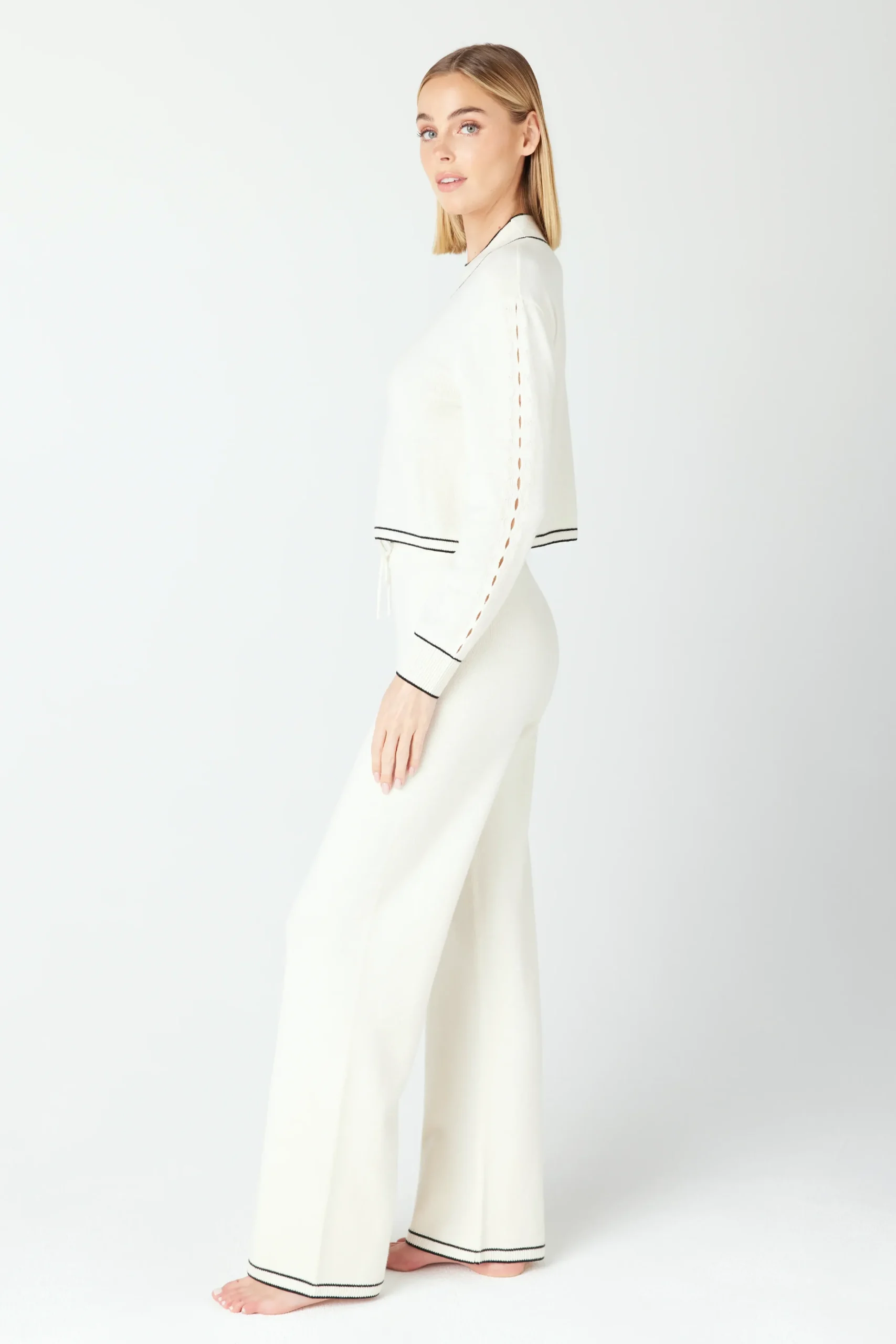GIGI C Lounge|Jacqueline Pullover Ivory