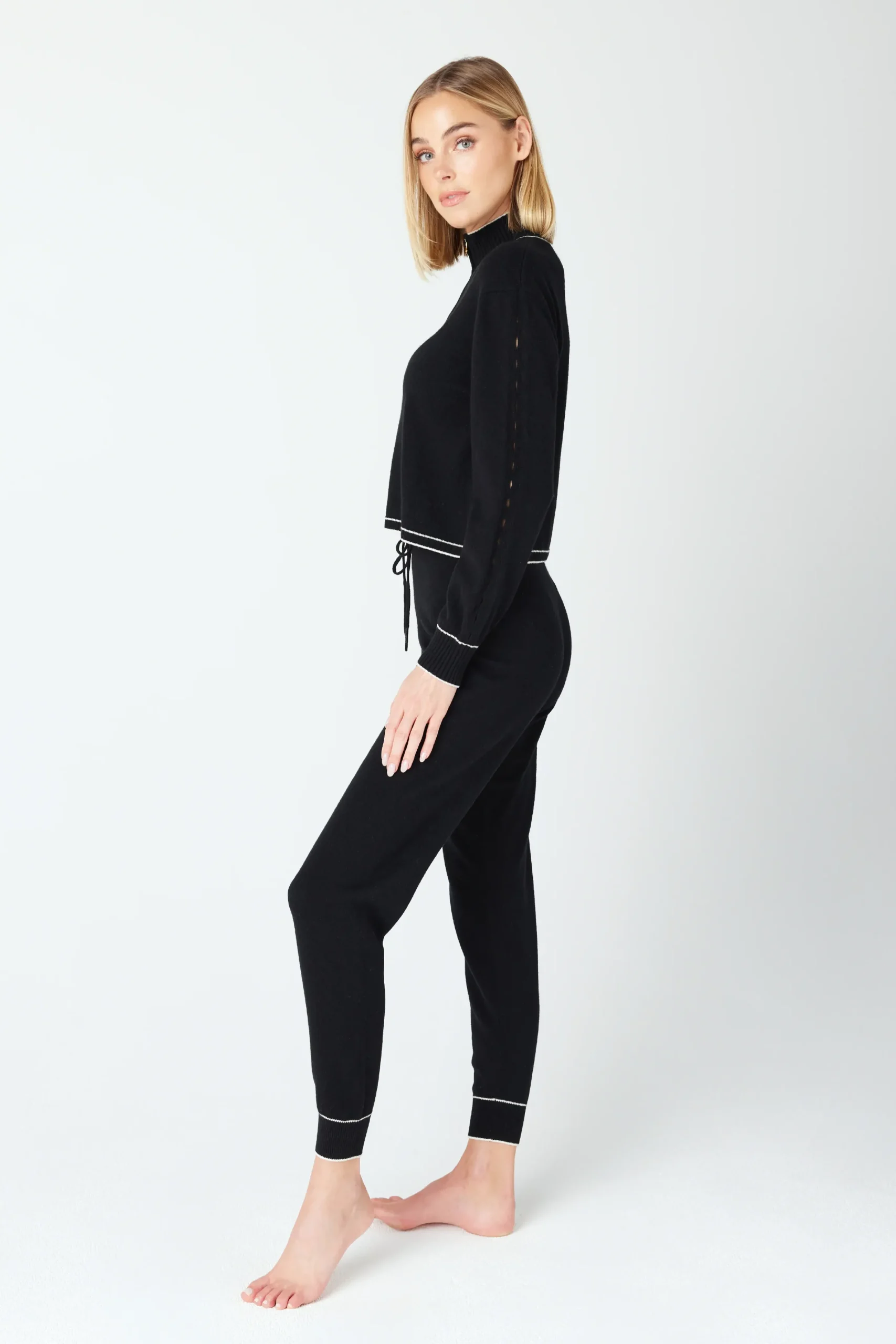 GIGI C Lounge|June Sweater Black